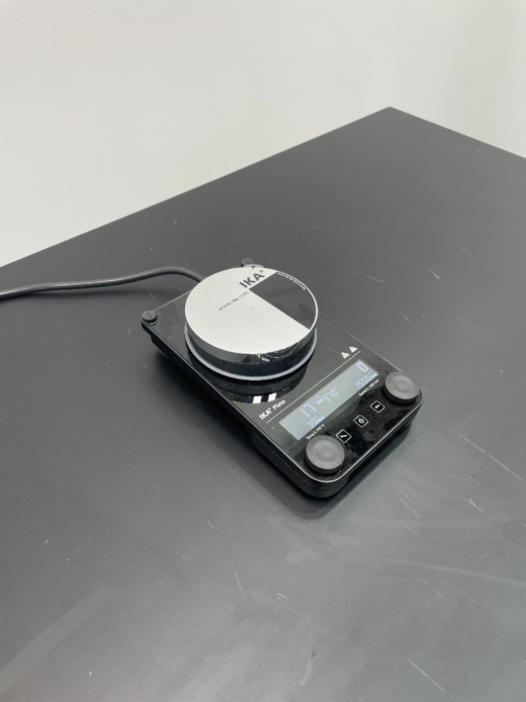 Image of IKA Plate Digital Hotplate Stirrer